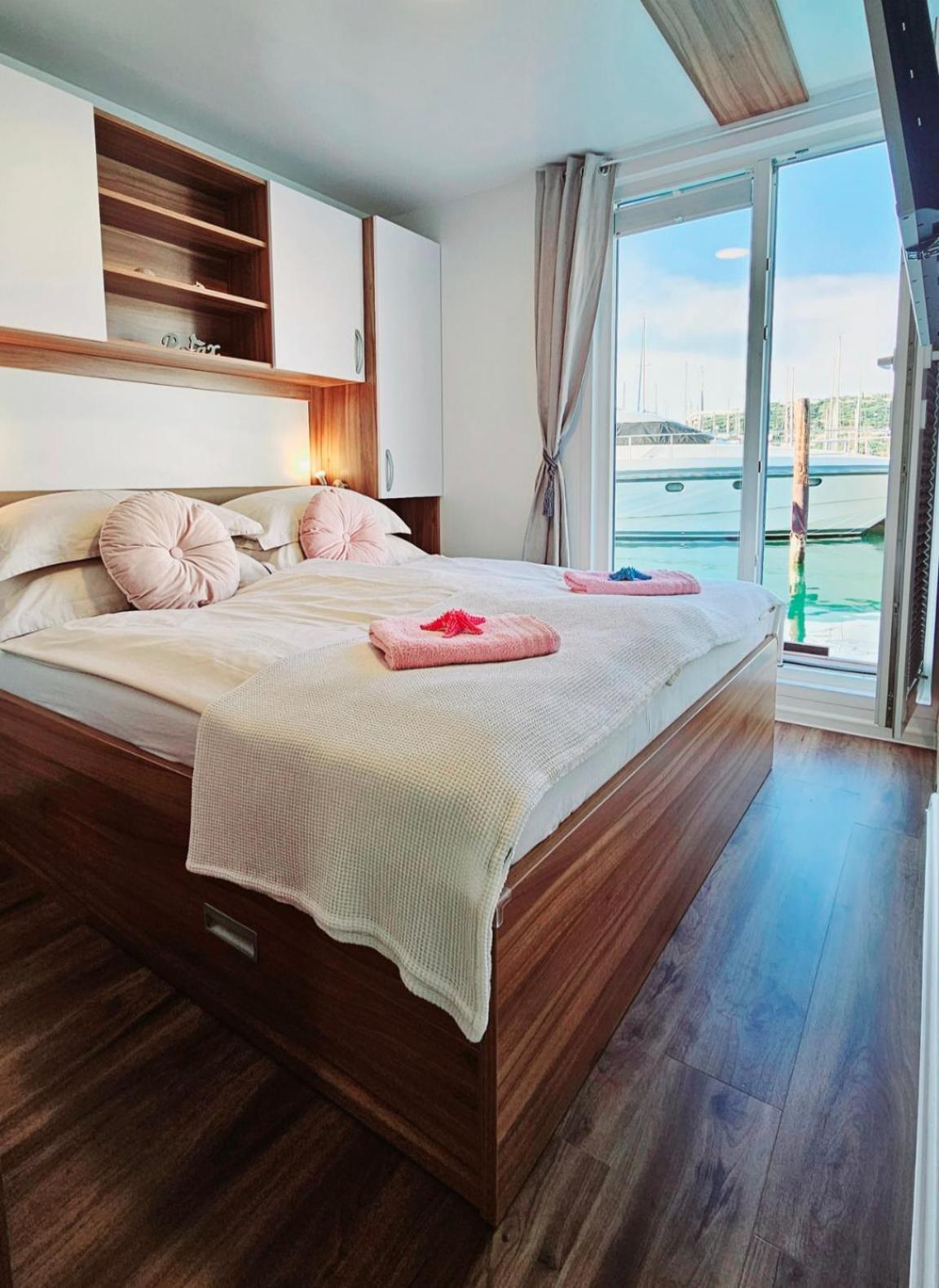 Apartment Floating Sea House - Vital Lux *