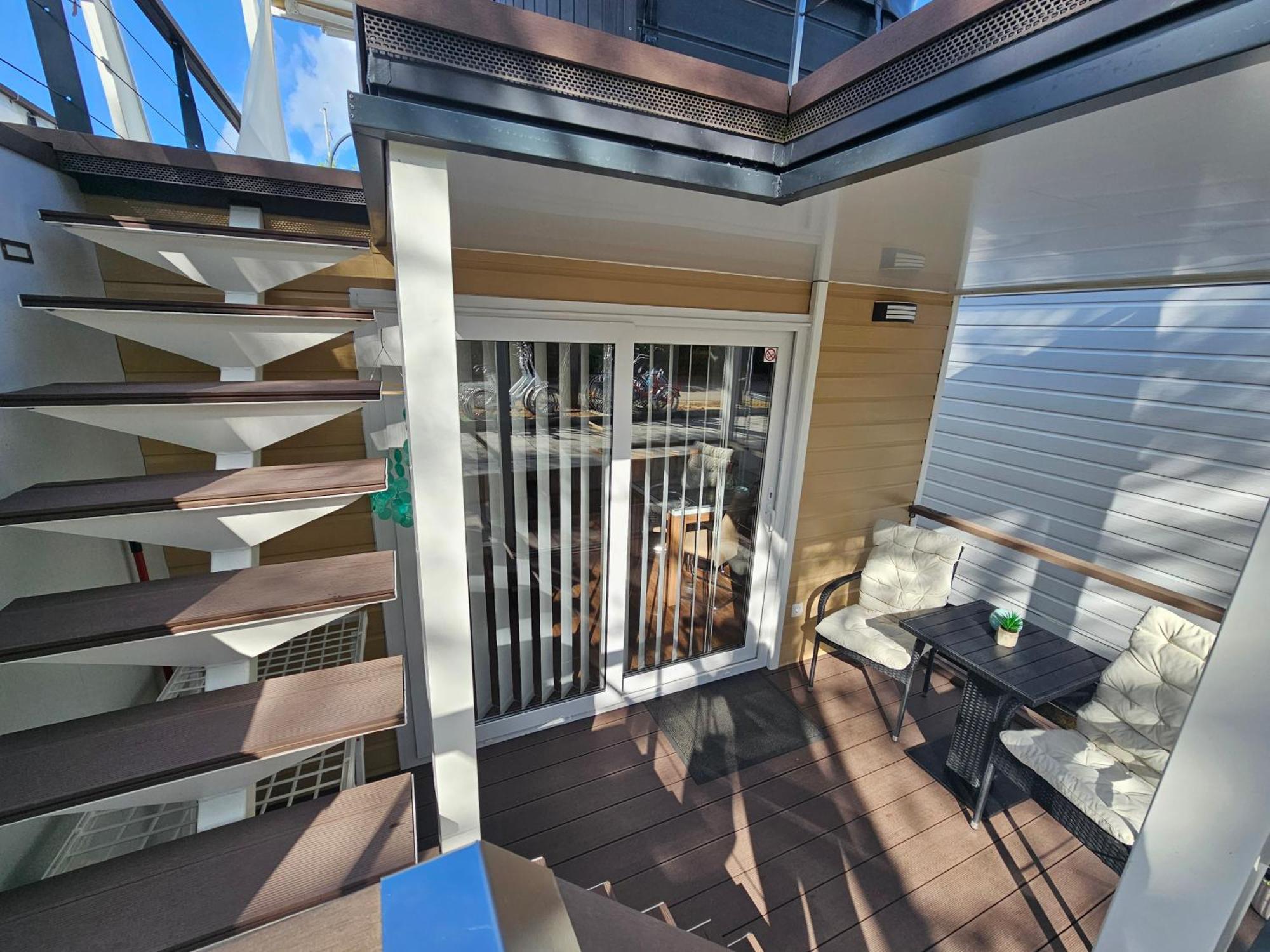 Apartment Floating Sea House - Vital Lux