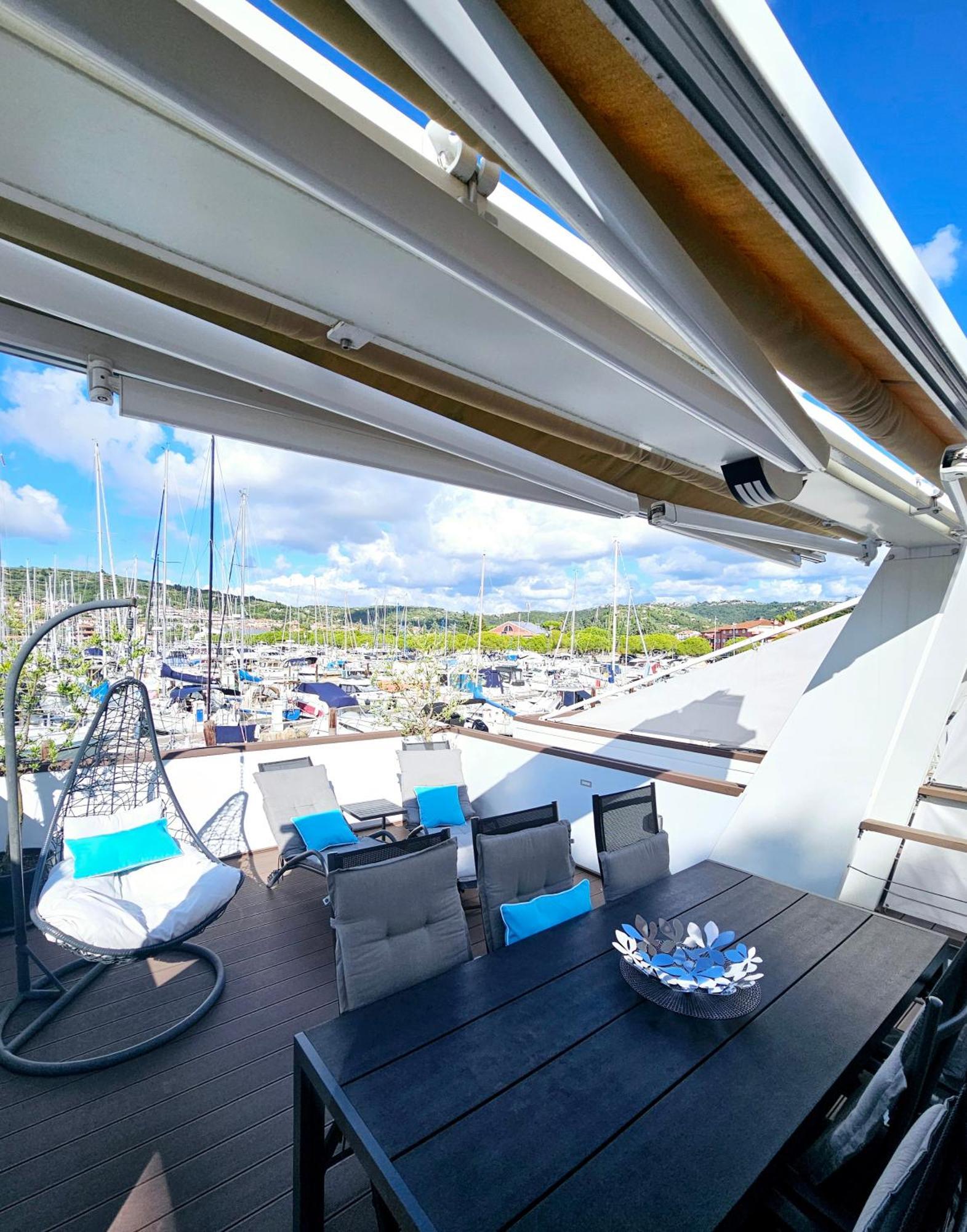 Floating Sea House - Vital Lux Apartment Portoroz