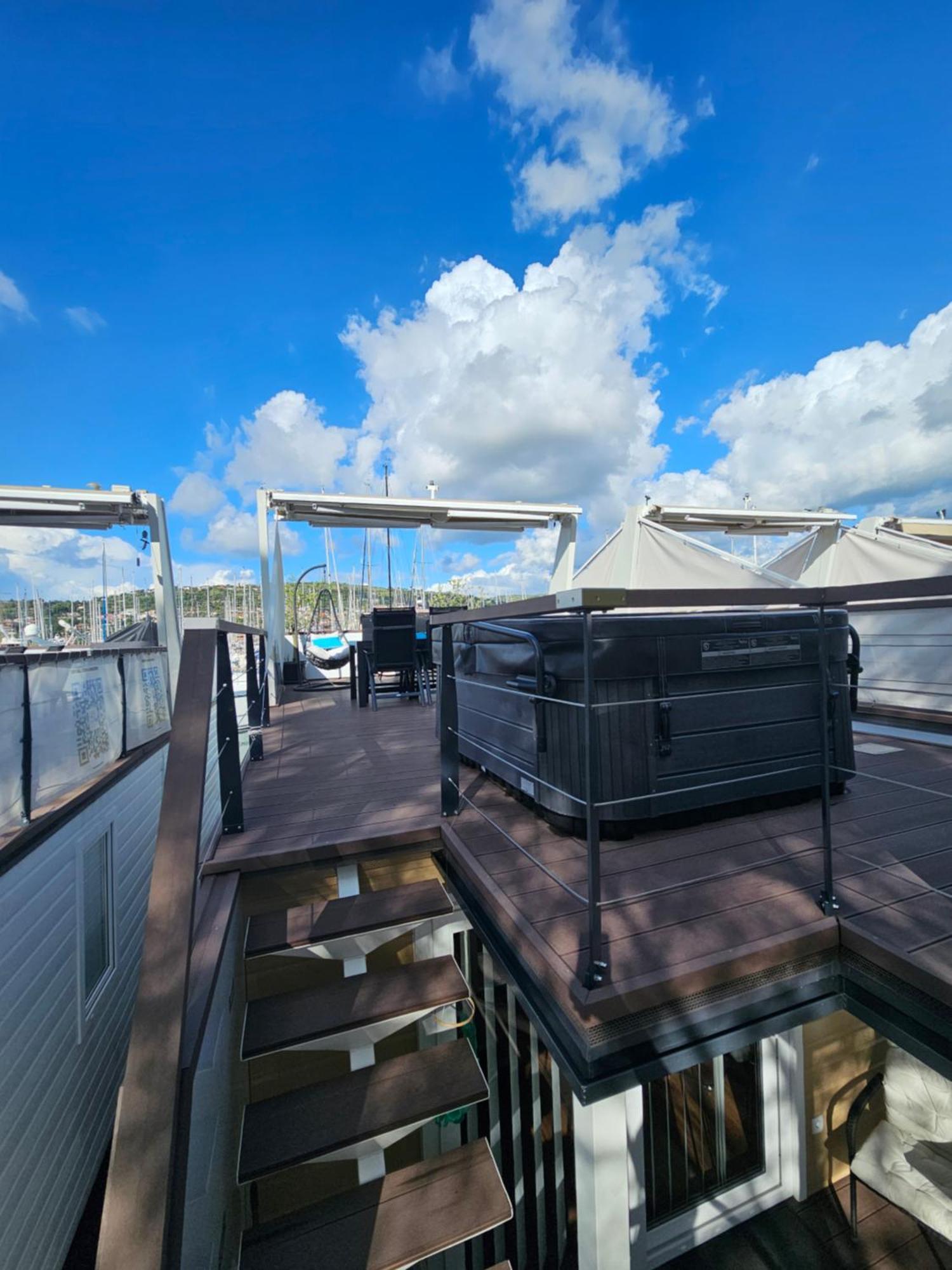 Apartment Floating Sea House - Vital Lux