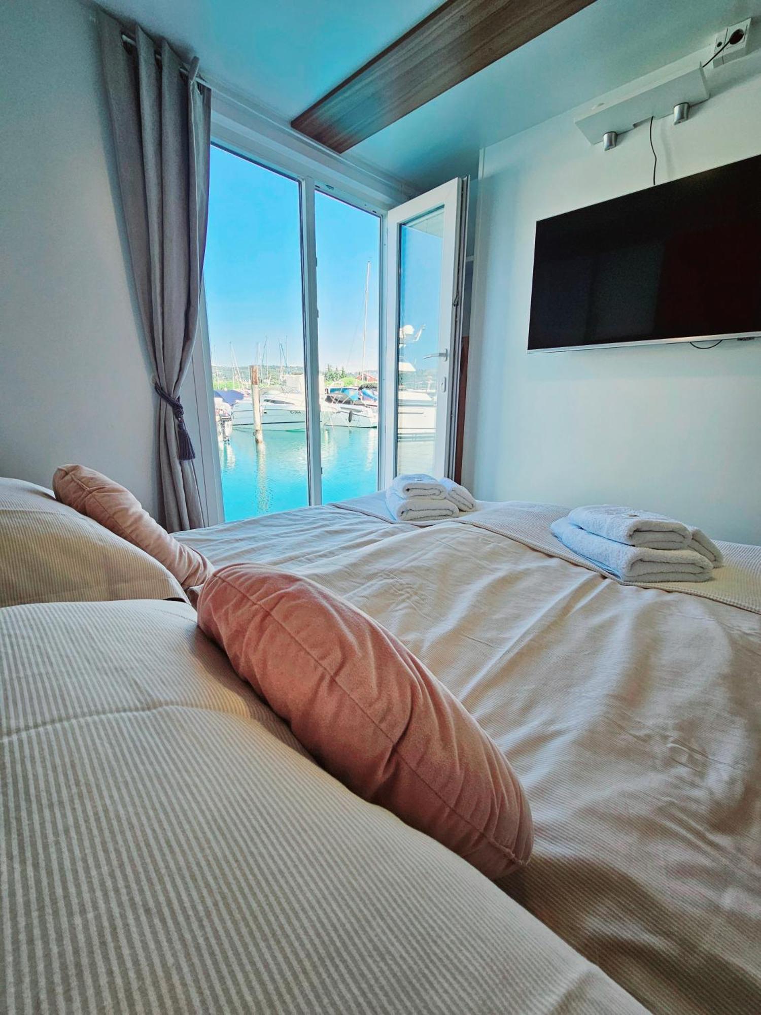 Apartment Floating Sea House - Vital Lux *