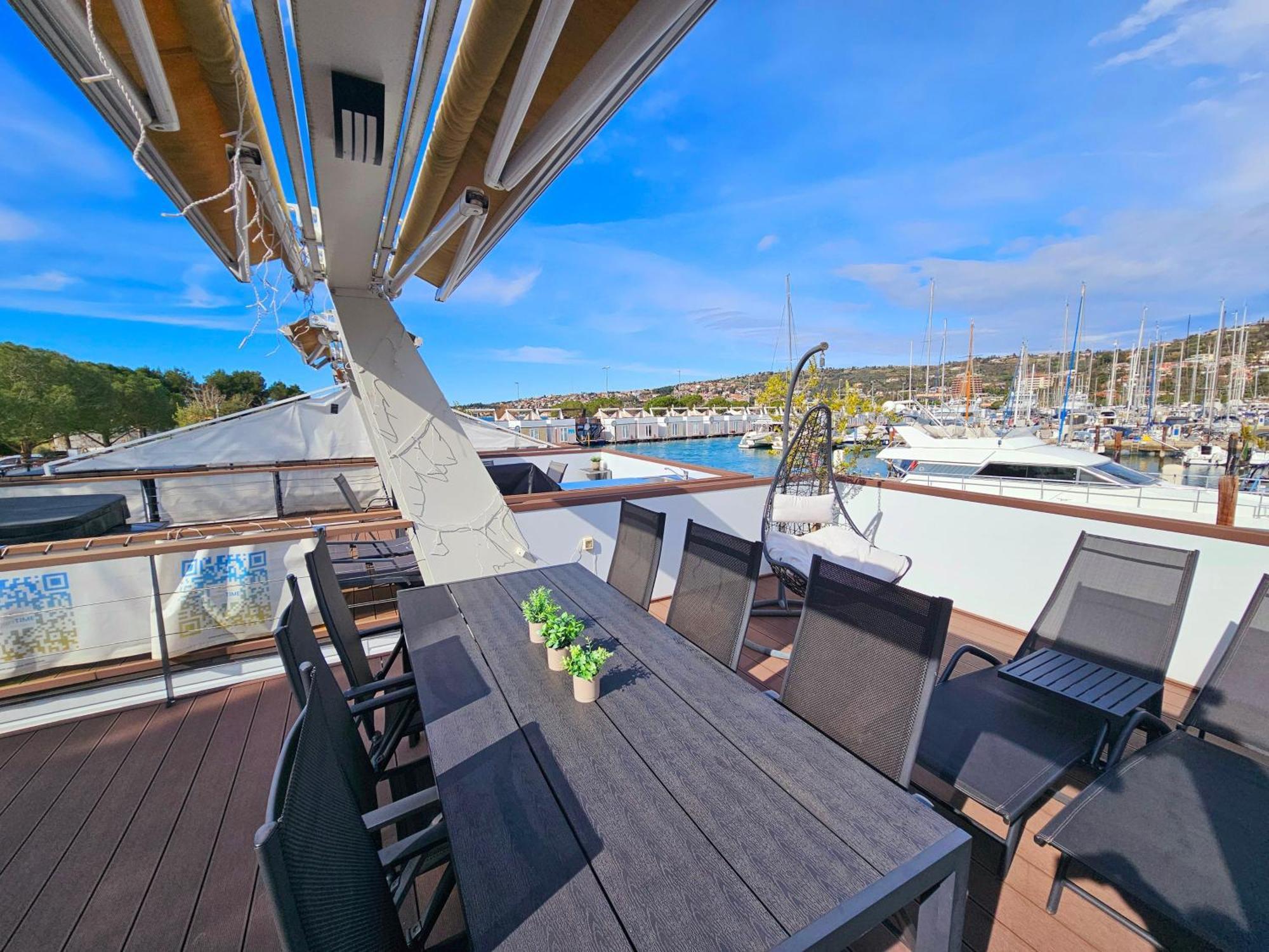 Floating Sea House - Vital Lux Apartment Portoroz